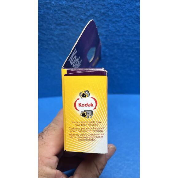 Kodak PowerFlash 800 35mm‎ Single Use Film Camera 5/2009 - Picture 3 of 6